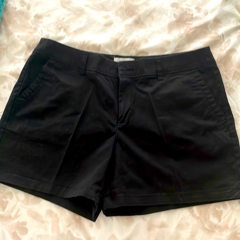 Like new black shorts